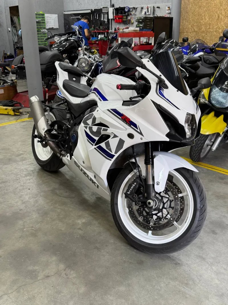 Suzuki GSX-R 1000 — фото 6