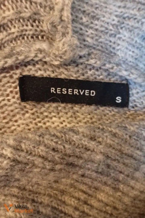 Светр Reserved жіночий сірий розмір S