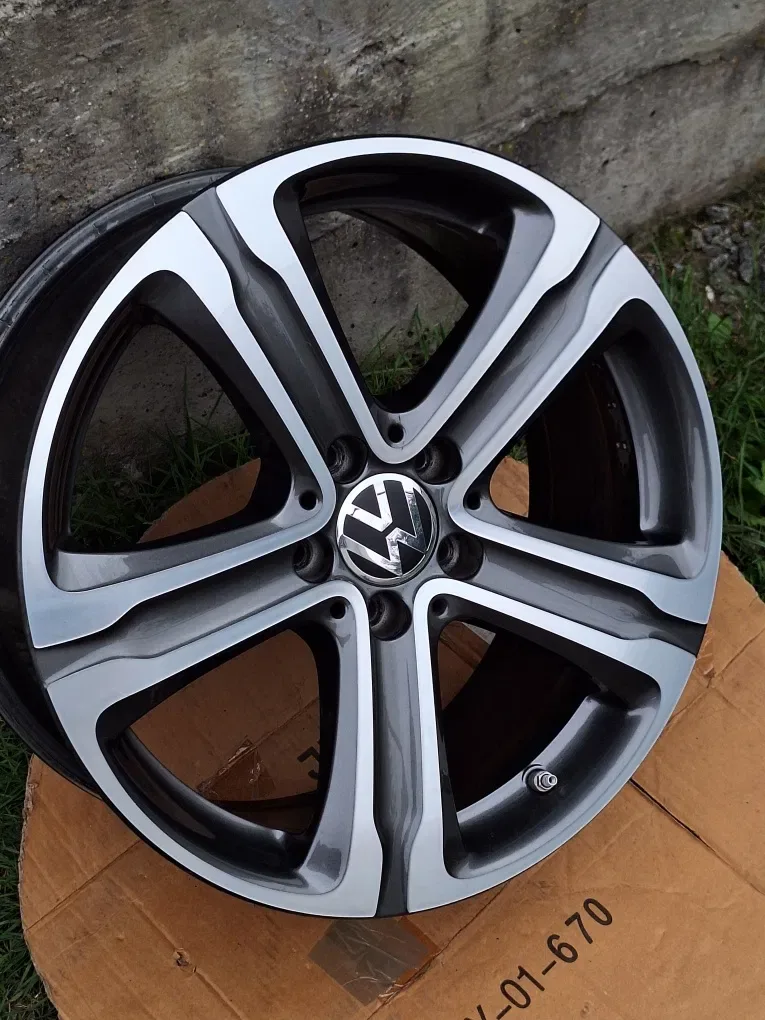 Темно сірі литі диски R18 VW ID 4 Passat B8 Alltrack Tiguan 2 — фото 3