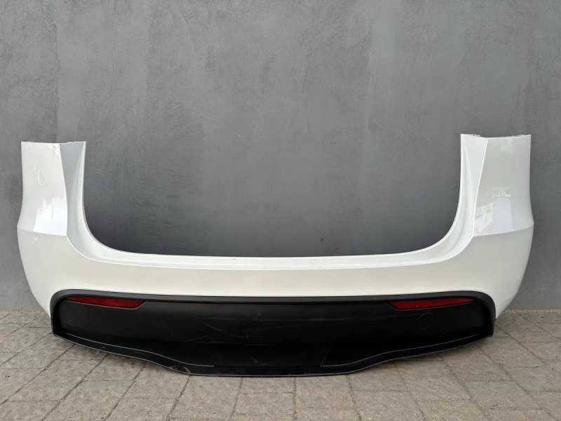 Tesla Model Y 2023+ бампер задній в колір Тесла Модел У запчастини бампери — фото 3