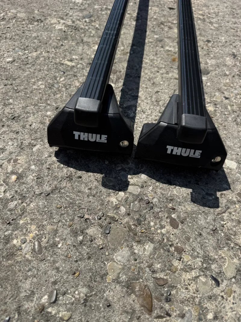 Thule Поперечини аеродинамічні перемички інтегровані рейлінги багажник на дах на кришу гладкий дах штатні отвори Wingbar Evo Audi Volkswagen Тюле — фото 4