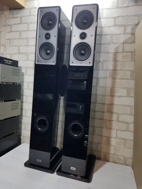 TOP!Акустика HECO Music Colors 200,HI -Fi акустика, 3 смуги, 140/250 Вт, б/у з Німеччини