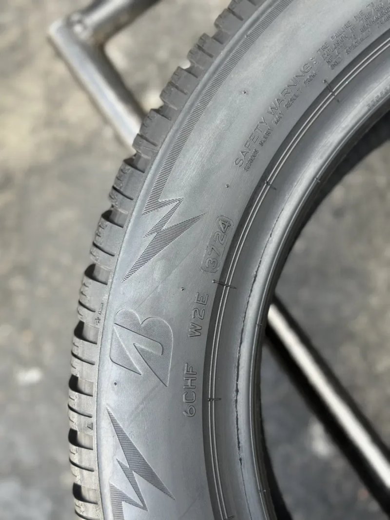 Топові шини‼️ Bridgestone Blizzak LM005 100T 215/70 r16 6.3мм 2024рік‼️Зимові шини — фото 6