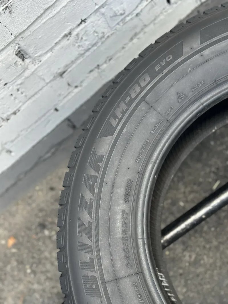 Топові шини‼️Bridgestone blizzak lm80 108H 235/65 r17 8мм 2025рік — фото 5