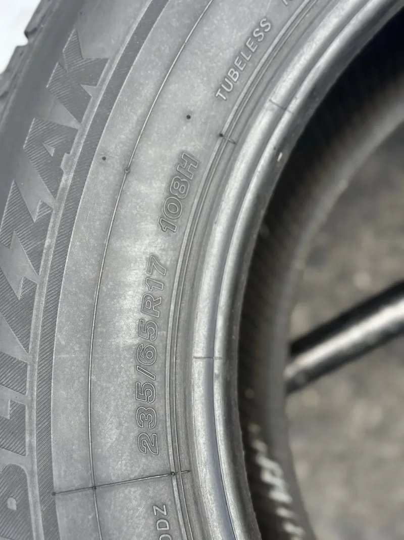 Топові шини‼️Bridgestone blizzak lm80 108H 235/65 r17 8мм 2025рік — фото 6