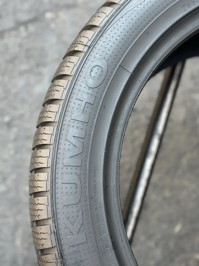 Топові шини‼️Kumho I*Zen kw27 99V 255/45 r18 ‼️Нові — фото 4