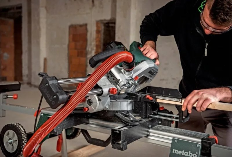 Торцовка Metabo KGS 216M — фото 3