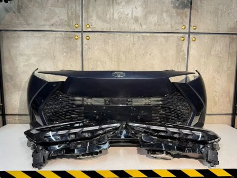Toyota C-HR II 2024 2025 передній бампер в зборі + Full LED Adaptive LED фари оригінал Європа
