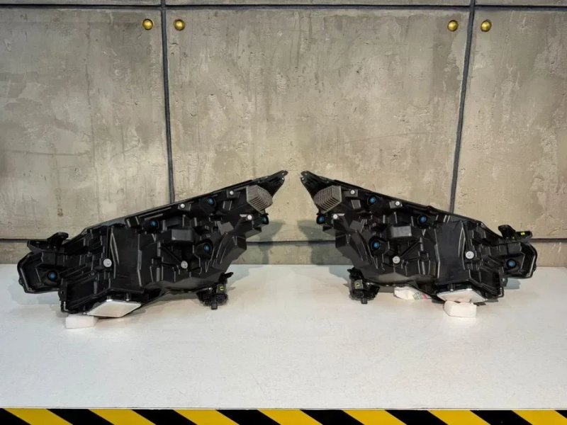 Toyota C-HR II Full LED Adaptive LED фара ліва права комплект OEM Europe 81150-F4510 81110-F4510 — фото 5