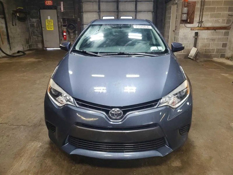 Toyota Corolla LE 2016 • 1.8 бензин • Автомат • Надійний седан з США — фото 2