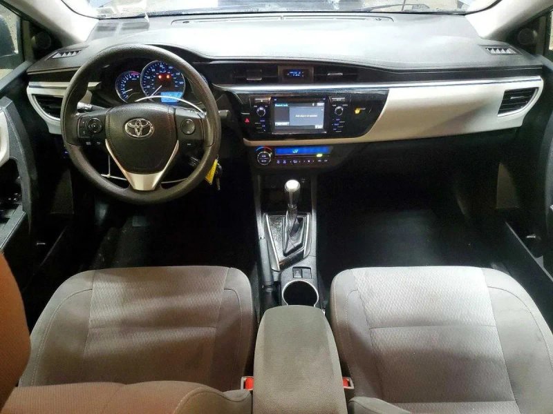 Toyota Corolla LE 2016 • 1.8 бензин • Автомат • Надійний седан з США — фото 8