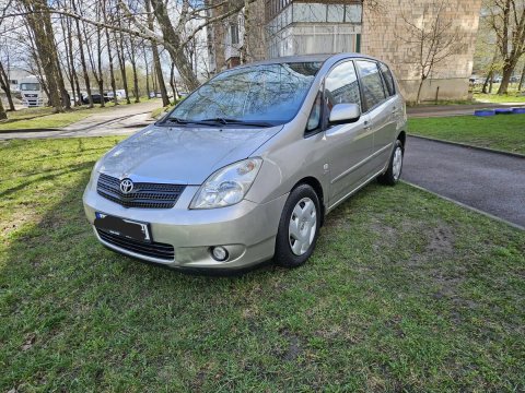 Toyota Corolla Verso 2002 рік 2.0 дизель для військових