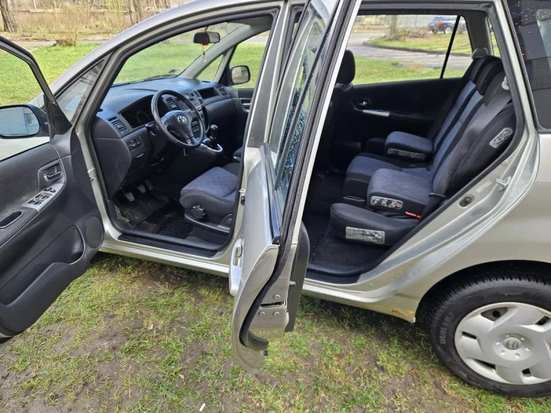 Toyota Corolla Verso 2002 рік 2.0 дизель для військових — фото 8