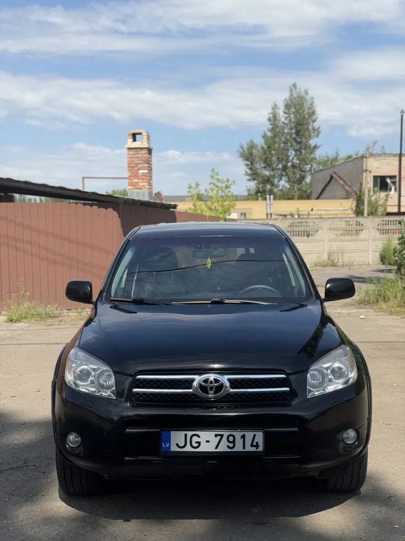 Toyota RAV4 2.2дизель полный привод — фото 3