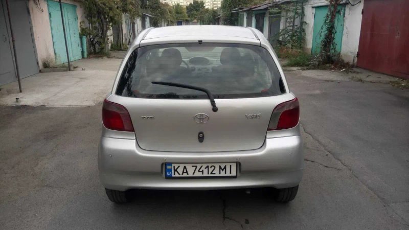 Toyota Yaris автомат 1,3 бензин тойота ярис на автомате авто для города автомобиль — фото 4