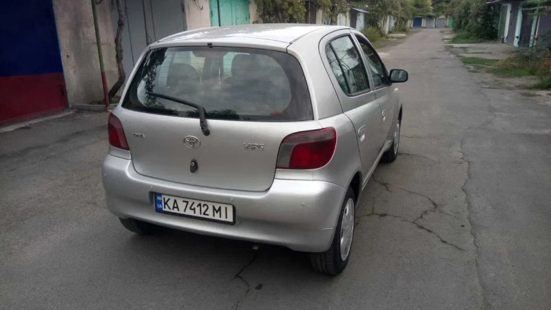 Toyota Yaris автомат 1,3 бензин тойота ярис на автомате авто для города автомобиль — фото 5