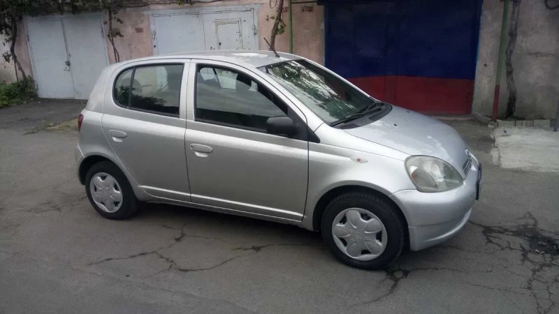 Toyota Yaris автомат 1,3 бензин тойота ярис на автомате авто для города автомобиль — фото 8
