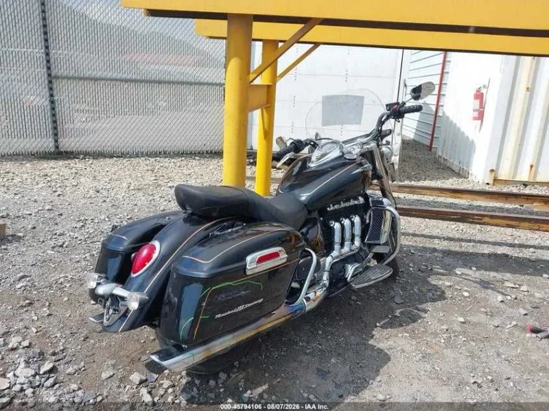 2015 Triumph Rocket III Touring ABS — фото 4