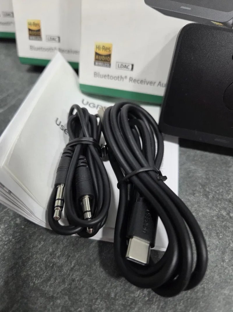 Ugreen BT505 Bluetooth 6.0 BT505 Hi-Res Audio LDAC приймач адаптер для авто, стереосистеми, навушників, мобільного телефону 15 годин 24bit/96kHz Black — фото 3