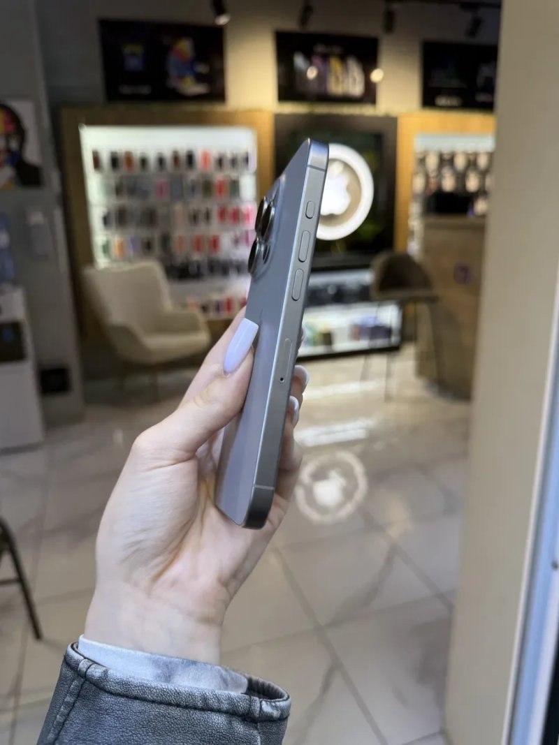 Used iPhone 15 Pro 128gb global — фото 2