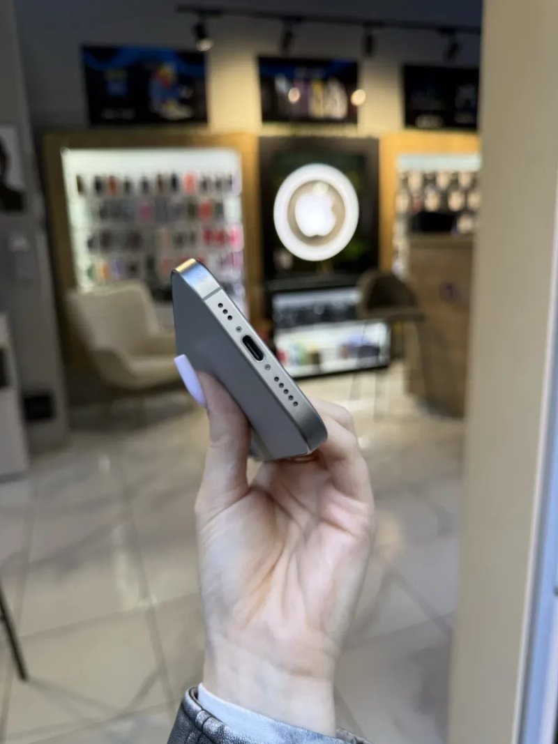 Used iPhone 15 Pro 128gb global — фото 4