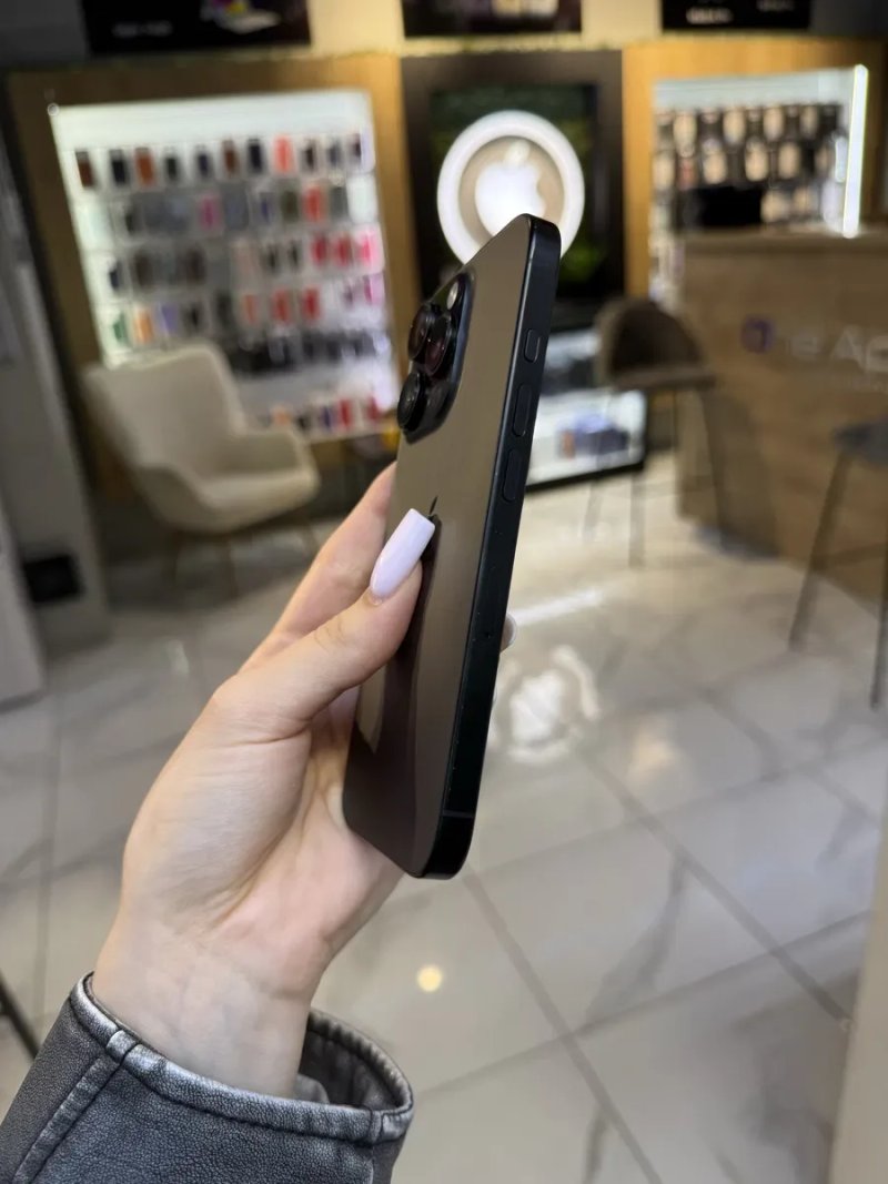 Used iPhone 16 Pro 256gb Black global — фото 5