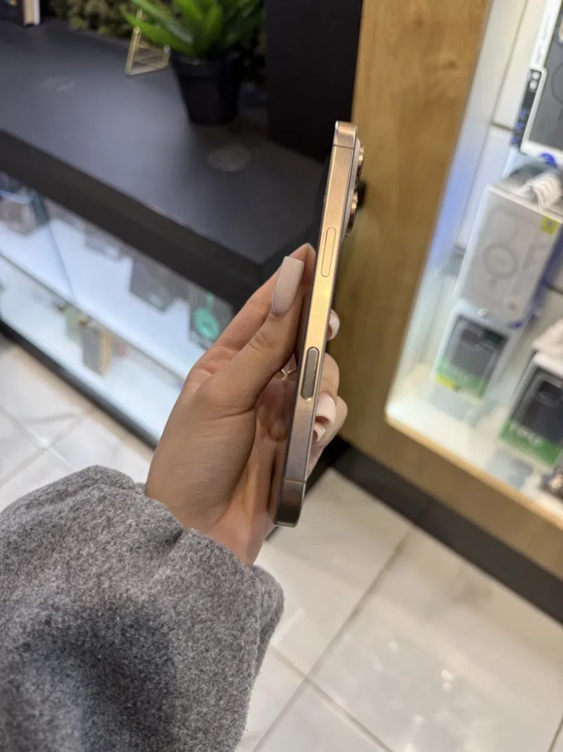 Used iPhone 16 Pro 256gb Desert (global) — фото 5