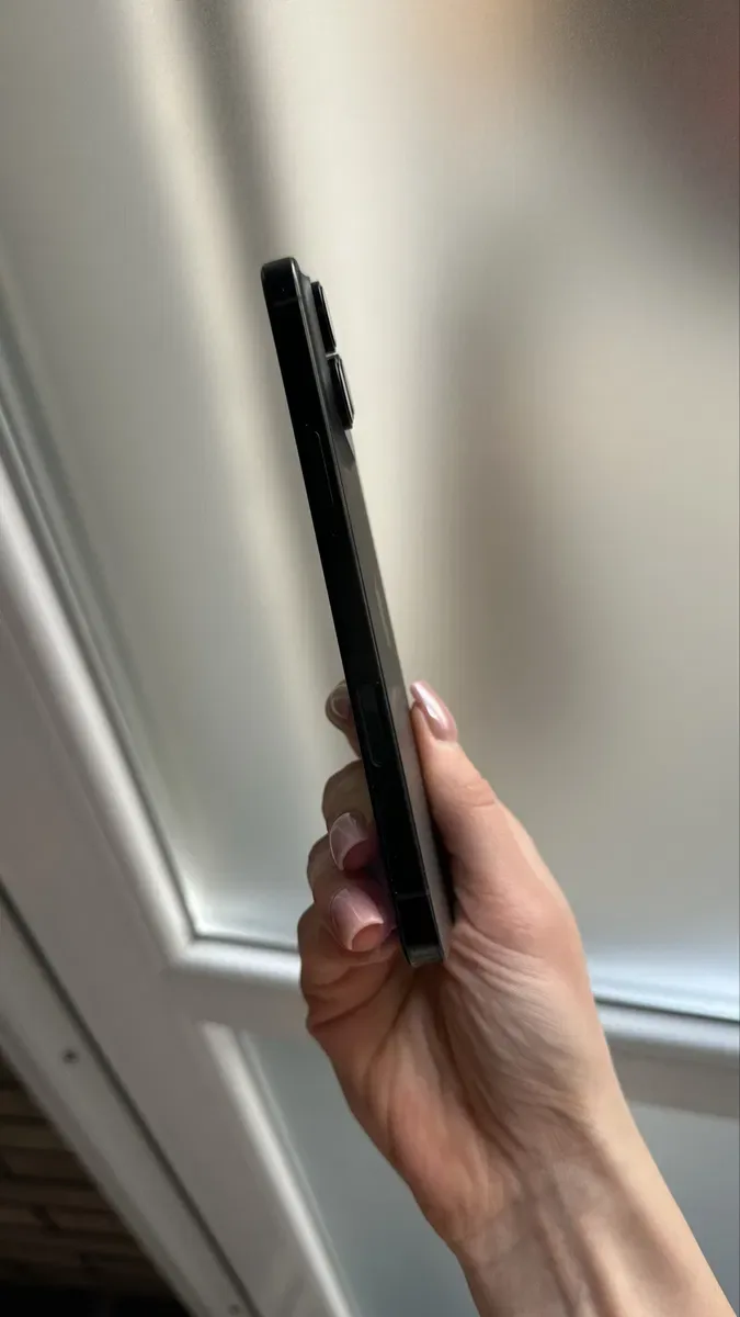 Used iPhone 16 Pro Max 256Gb Black esim — фото 2