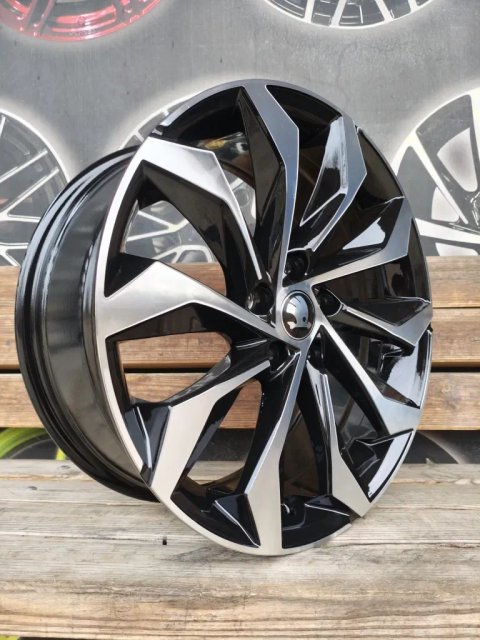 777 уценка Новые диски R18 5/112 Skoda Superb Octavia Kodiaq Karoq VW Audi