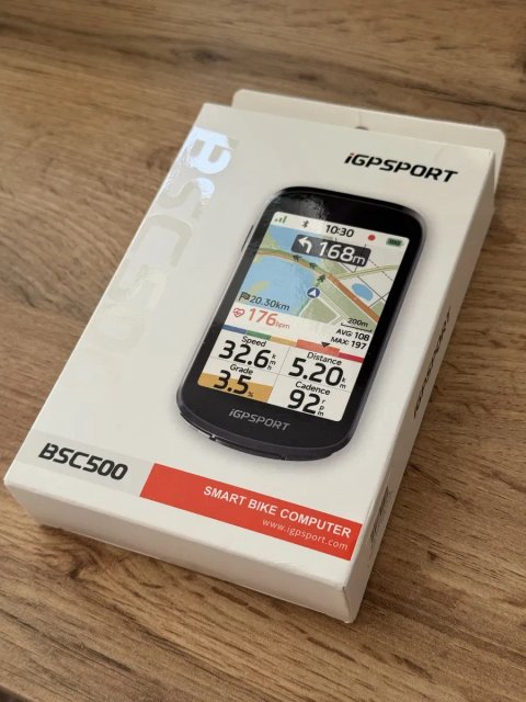 Велокомпʼютер GPS igpsport bsc500