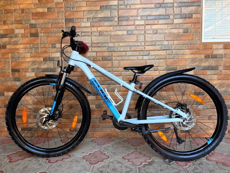 Велосипед CUBE Acid 240 24''XS'' SHIMANO, SR Suntour Гідравліка IDEAL 6-10 Років Дитячий — фото 2