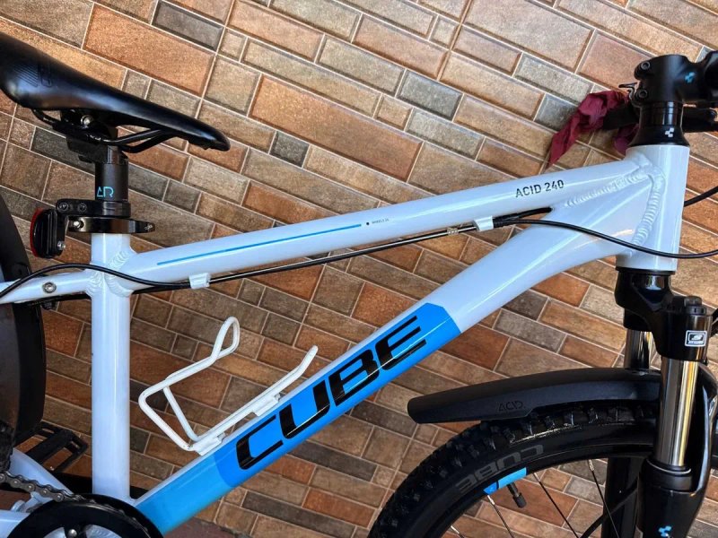 Велосипед CUBE Acid 240 24''XS'' SHIMANO, SR Suntour Гідравліка IDEAL 6-10 Років Дитячий — фото 3