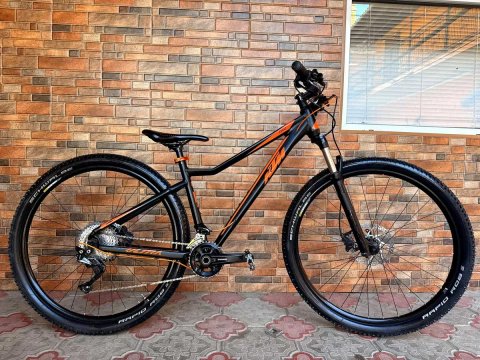 Велосипед KTM Ultra 1964 29"M" Shimano DEORE SLX 2x11, Rock Shox Воздух Гідравліка