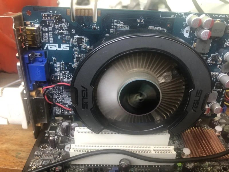 Видеокарта asus  GT9500 — фото 3