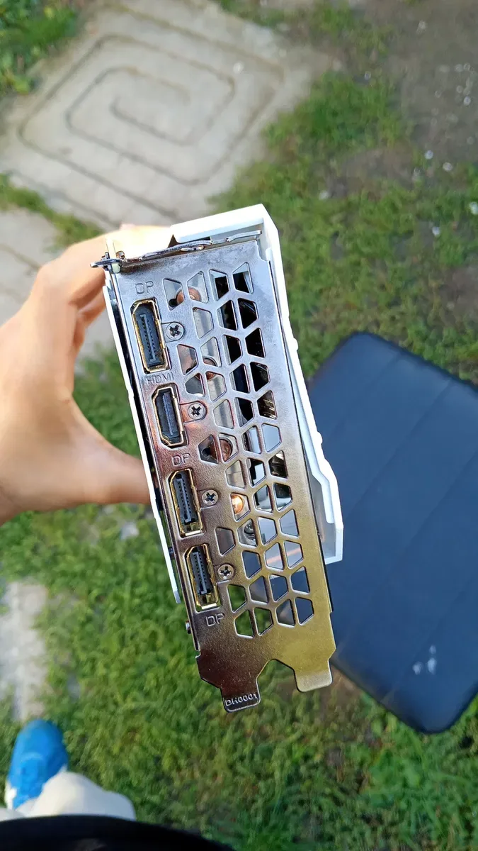 Відеокарта Gigabyte GeForce RTX 2080 Super Gaming OC White 8GB (Ідеальний стан, холодна) — фото 3