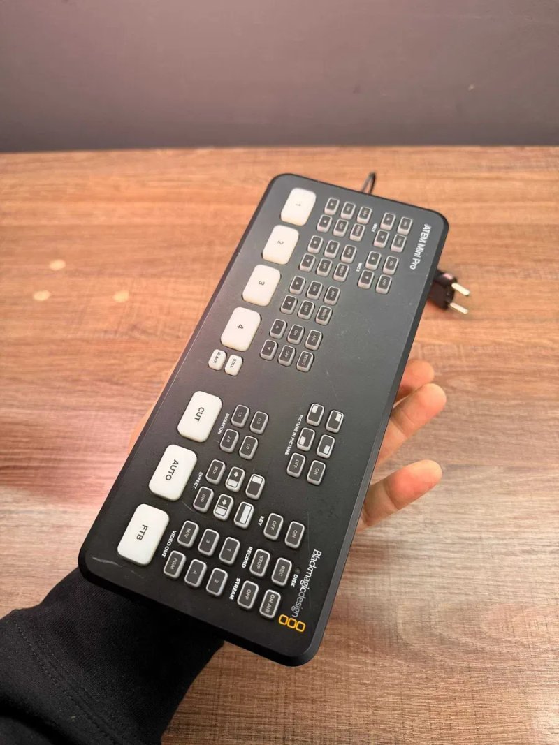 Відеомікшер Blackmagic Design ATEM Mini Pro — фото 4
