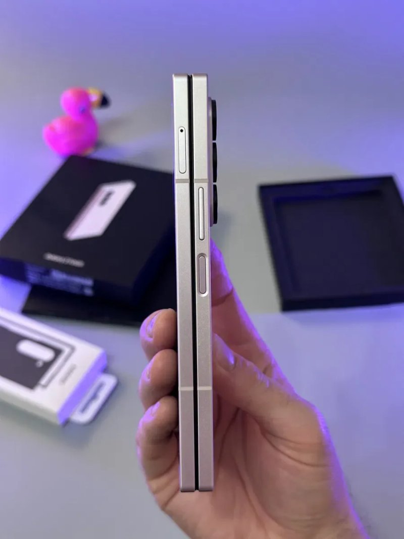 ВІДМІННИЙ Samsung Galaxy z fold 6 12/256 Korea як новий з коробкою + МАЄ ШТАТНУ ФУНКЦІЮ ЗАПИС ДЗВІНКІВ — фото 3