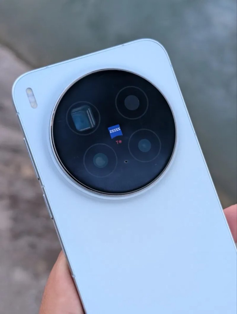 Vivo x300 pro (16/512 CN полный комплект из лучших камерафонов. Dimensiti 9500 ) — фото 2