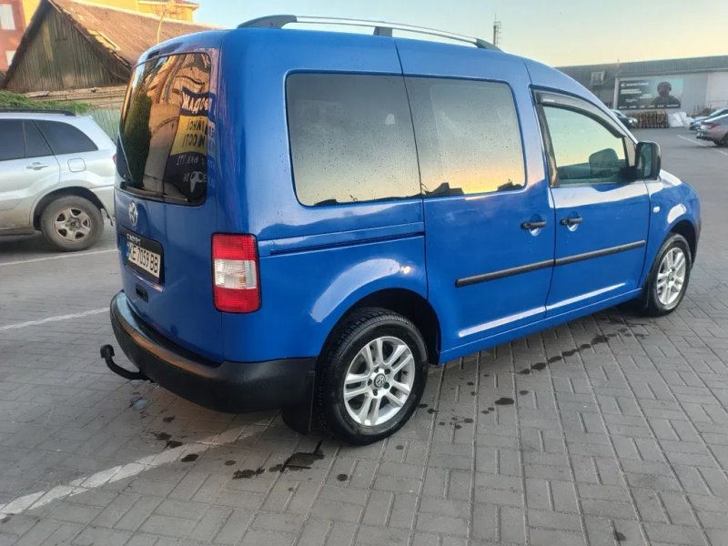 Volkswagen Caddy — фото 3