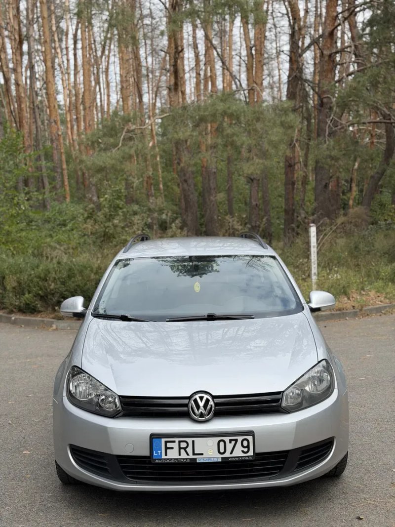 Volkswagen Golf 2011 Год 1.6 дизель — фото 2