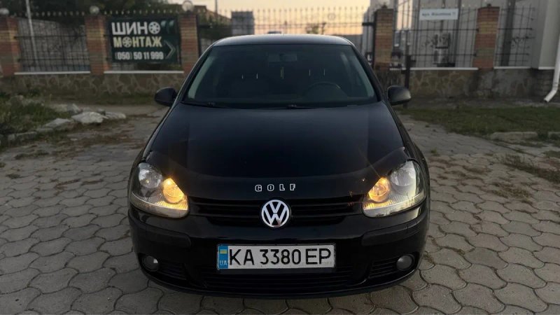 Volkswagen Golf 5 1.6 mpi Автомат газ 4 — фото 3