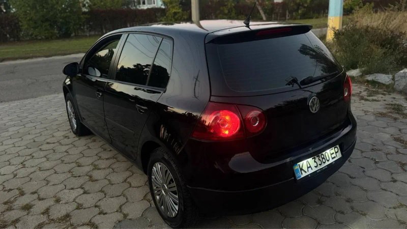 Volkswagen Golf 5 1.6 mpi Автомат газ 4 — фото 5