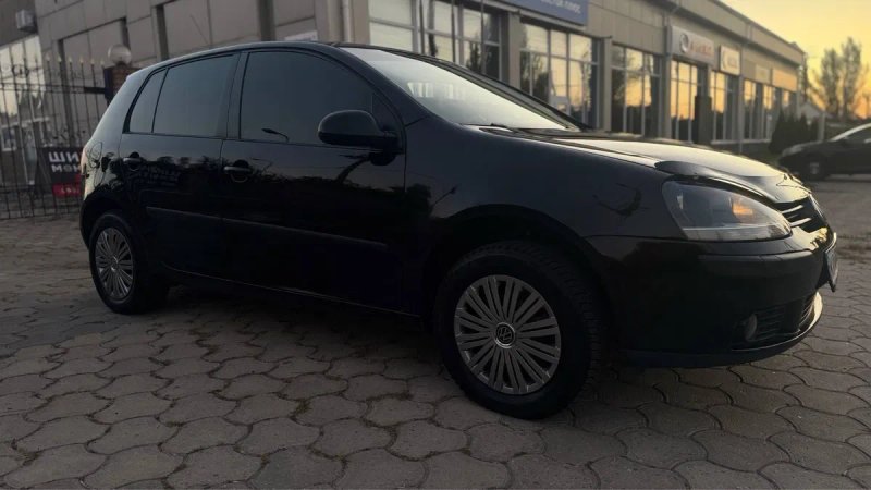 Volkswagen Golf 5 1.6 mpi Автомат газ 4 — фото 8