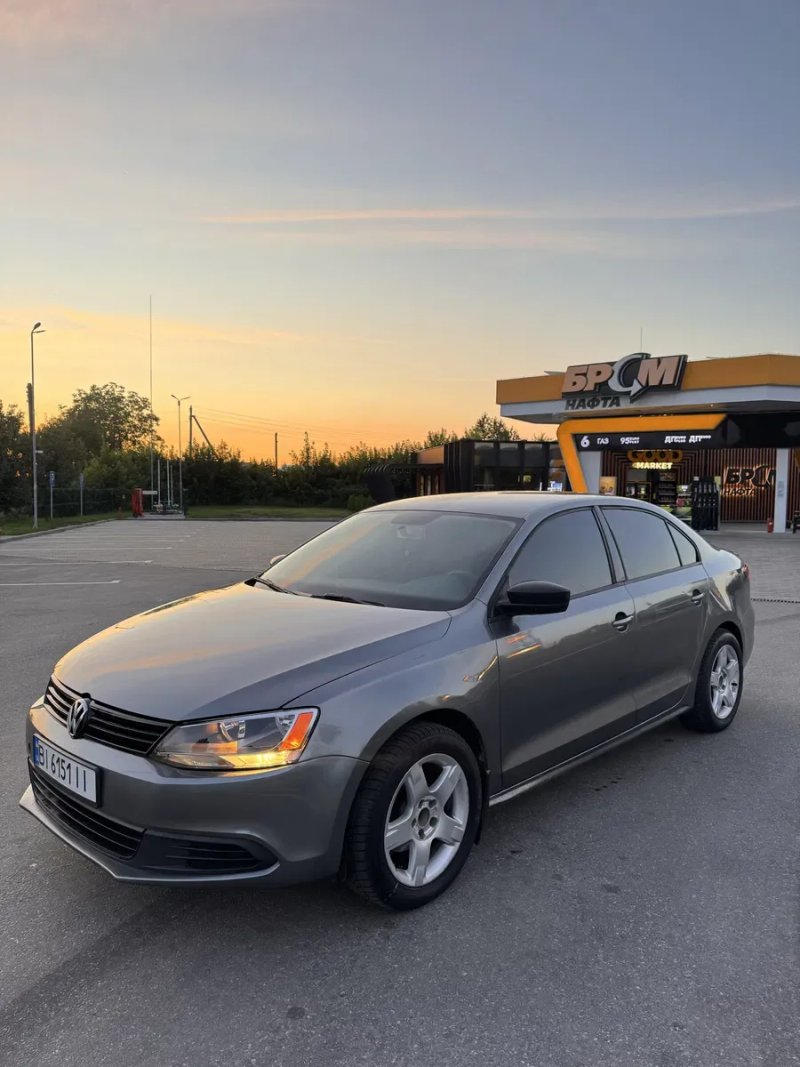 Volkswagen Jetta 2.0 MPI — фото 2