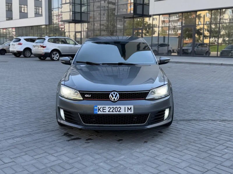Volkswagen Jetta GLI 2.0 возможен обмен — фото 4