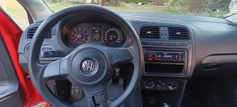 Volkswagen polo 1.4 АКПП Автомат DSG 2010 — фото 6