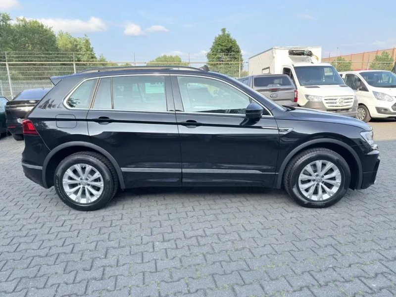 Volkswagen Tiguan — фото 5