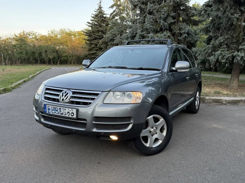 Volkswagen Touareg 2.5 TDI праве кермо — фото 2