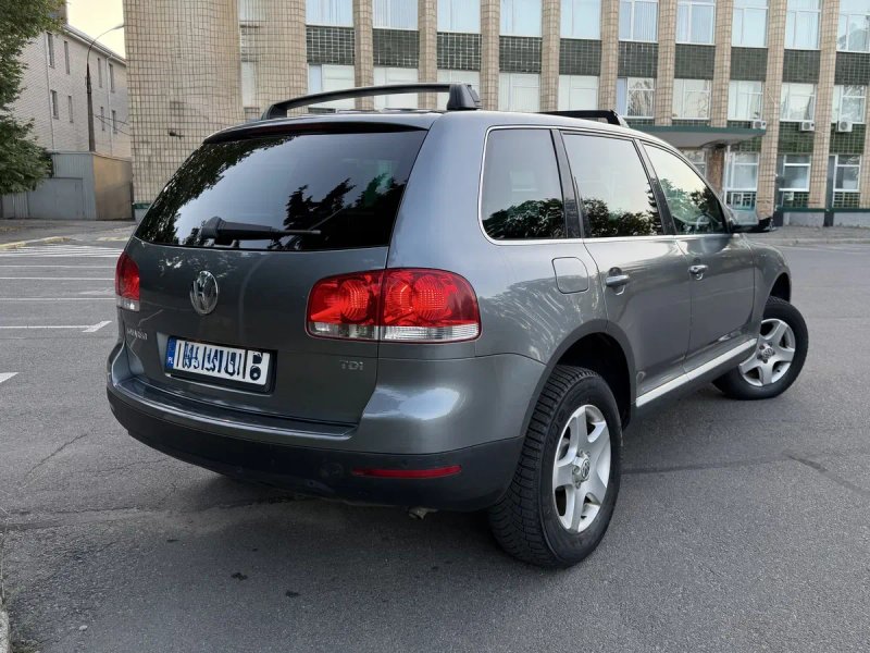 Volkswagen Touareg 2.5 TDI праве кермо — фото 4