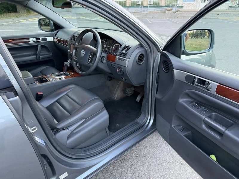Volkswagen Touareg 2.5 TDI праве кермо — фото 5